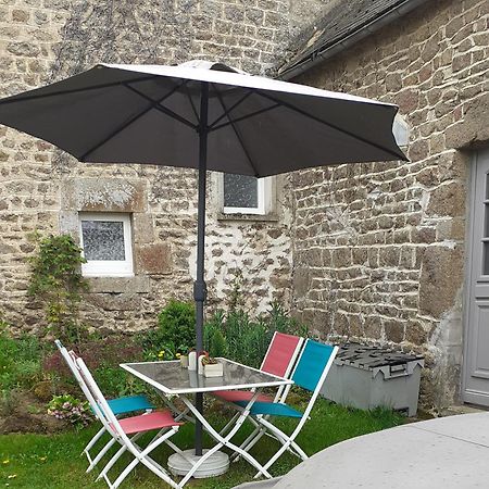 Wildberry Cottage Orgères-la-Roche 外观 照片